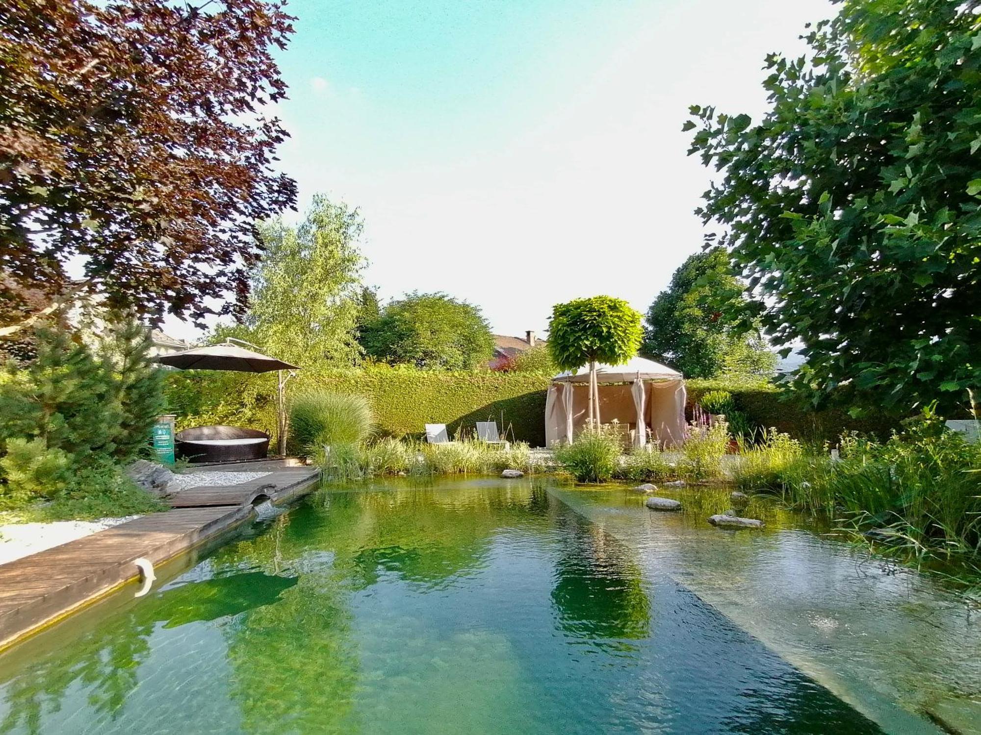 Garden Paradise Bled Apartments - Garden, Pond And Castle View Exterior foto